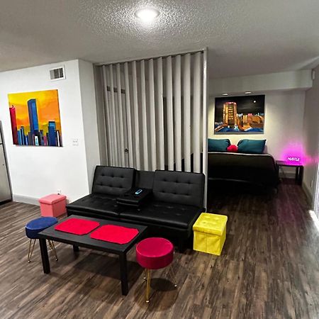 Apartamento Posh Entire Unit At Nrg & Tmc Houston Exterior foto